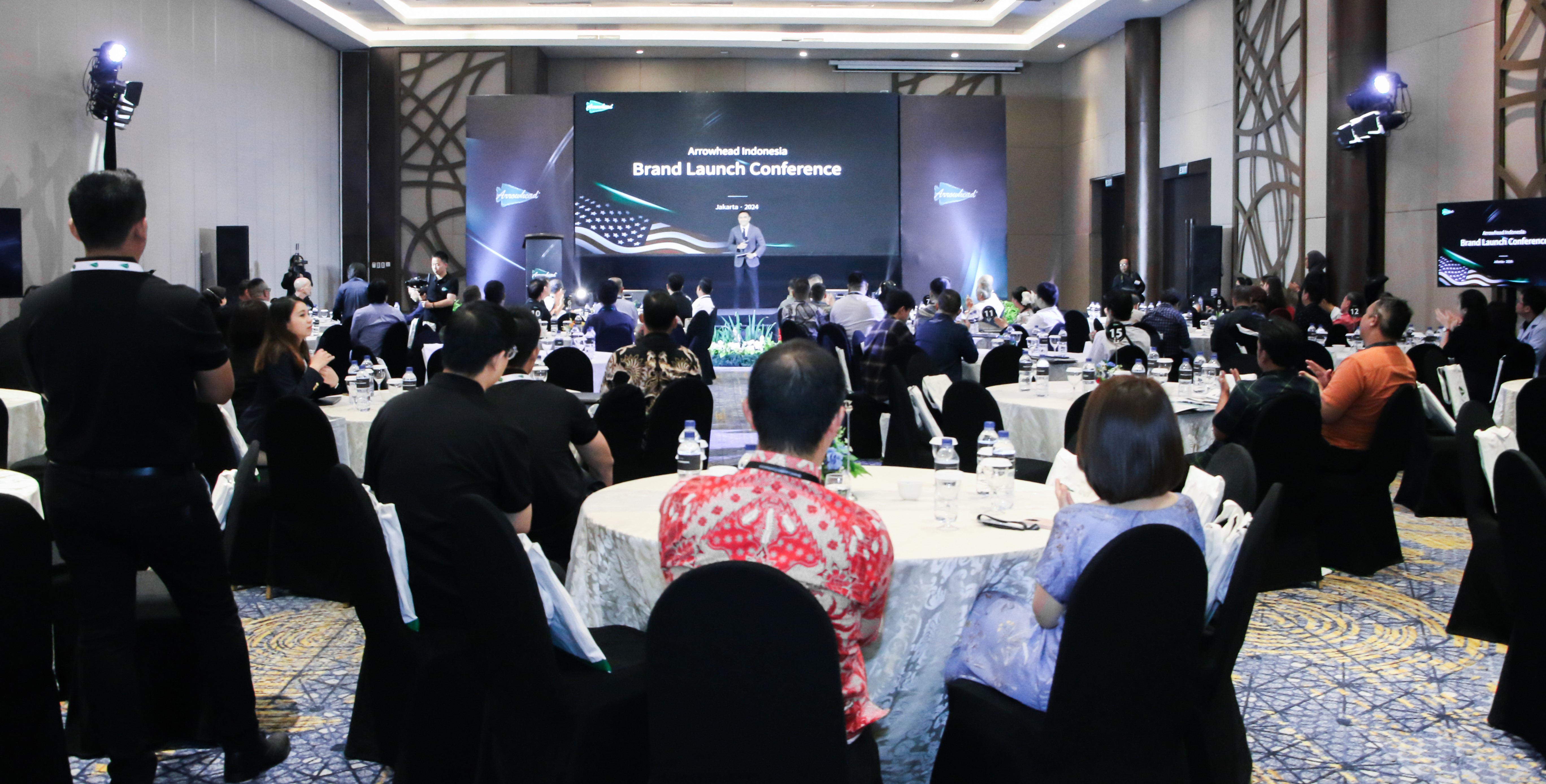 banner_Arrowehad_brand_launch_conference